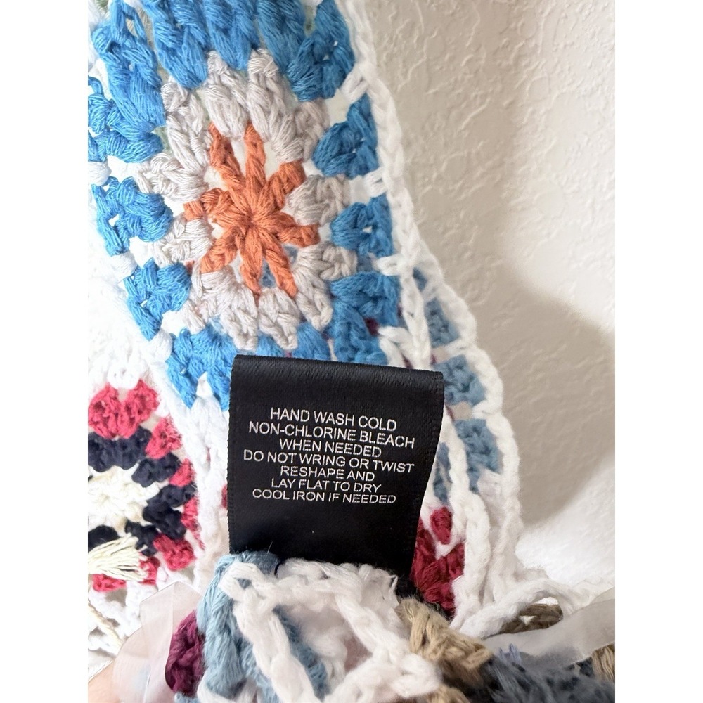 Hand Made Top Womens L Floral Granny Square Crochet Crop Hippie Festival NWT - Picture 7 of 12